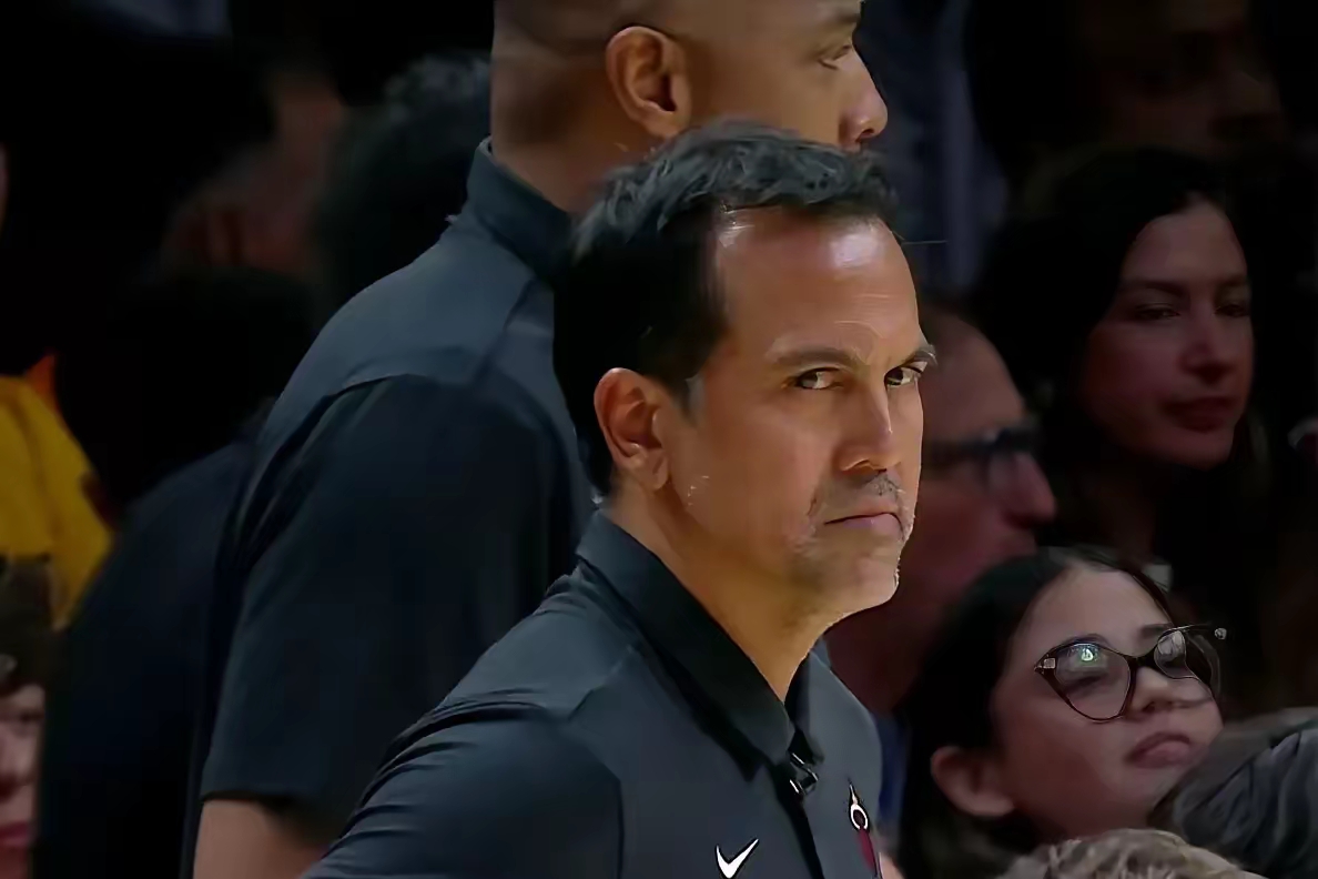 包含赛前NBA总决赛焦点战,迈阿密热火状态回暖,引发热议,年轻球员得到机会的词条 包含赛前NBA总决赛焦点战,迈阿密热火状态回暖,引发热议,年轻球员得到机会的词条