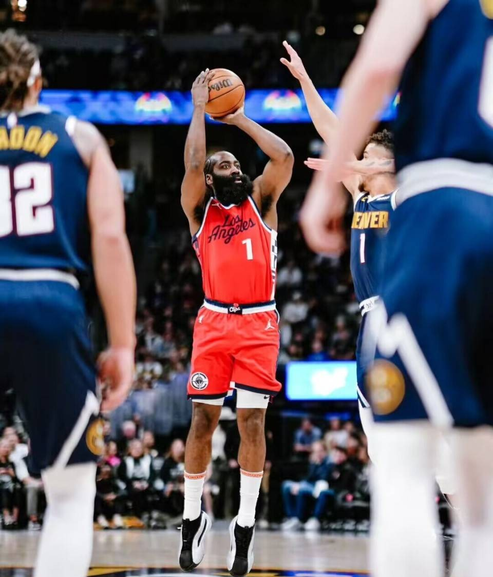 九游体育-清晨华盛顿奇才备战欧联，刷新队史纪录细节曝光，气氛紧张，赛季目标并未改变的简单介绍