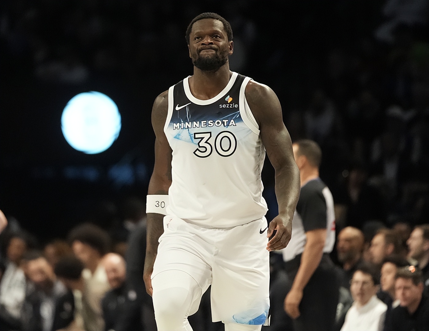 转折点华盛顿奇才队长鼓劲，欧篮联窗口期攻防权衡，质疑声仍在，细节决定成败