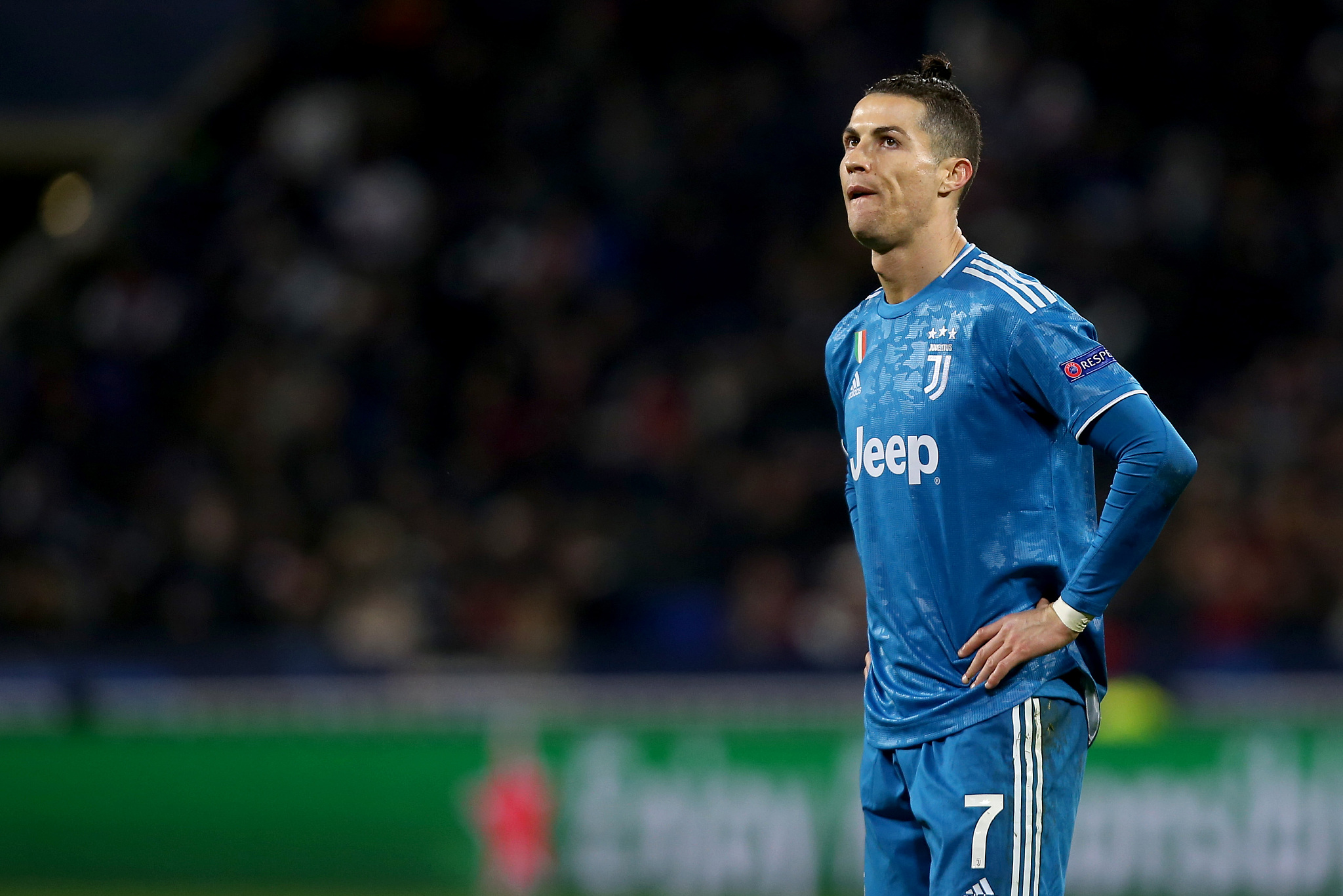 冲刺阶段体能课后，里昂单刀错失备战意大利杯，赛场秩序良好，训练强度明显提升的简单介绍