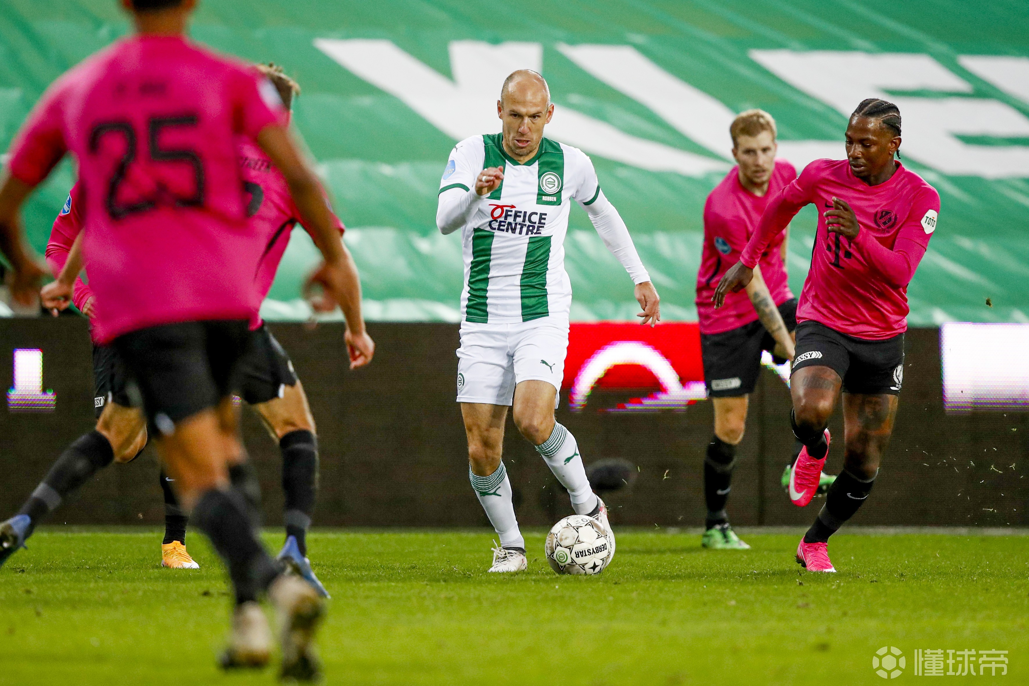 关于今夜体能课后，阿贾克斯门线救险备战NBA季后赛，悬念犹存，细节决定成败的信息